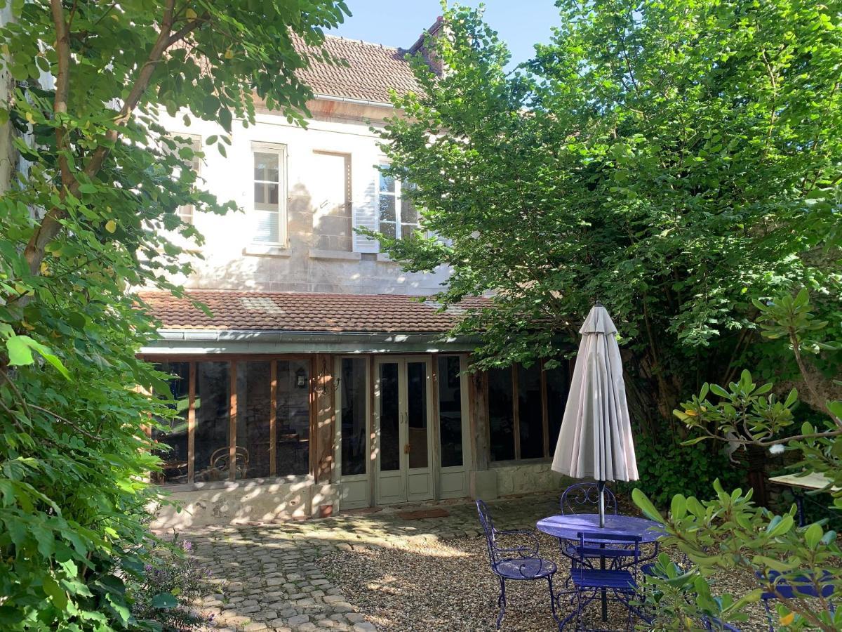 La Petite Maison Crepy en Valois Bagian luar foto