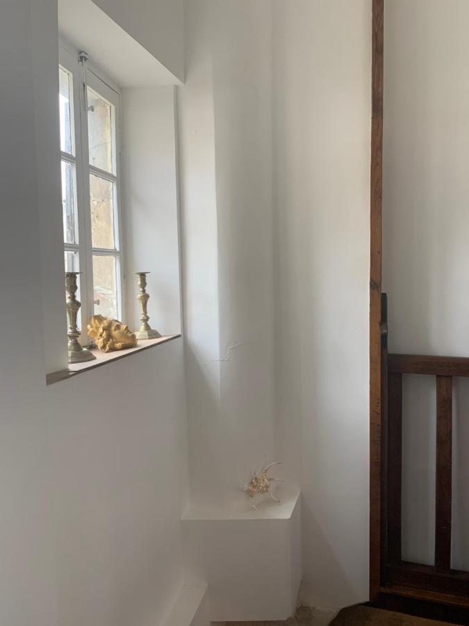 La Petite Maison Crepy en Valois Bagian luar foto