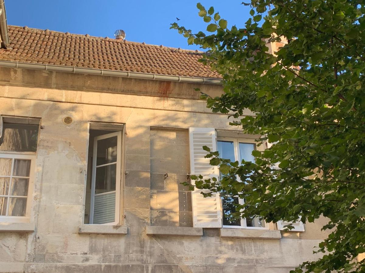 La Petite Maison Crepy en Valois Bagian luar foto